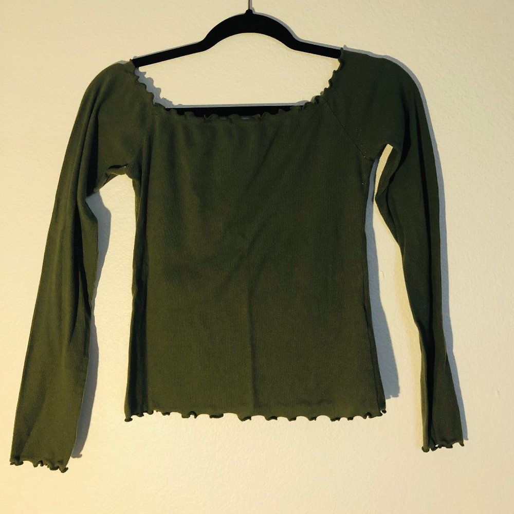 Hollister off the shoulder long sleeve
